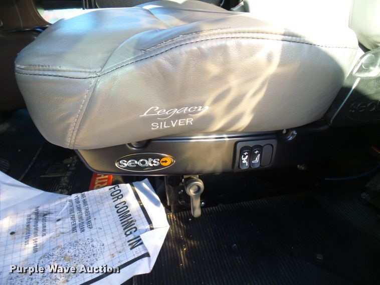 image for item DG2116 2014 Kenworth W900  semi truck