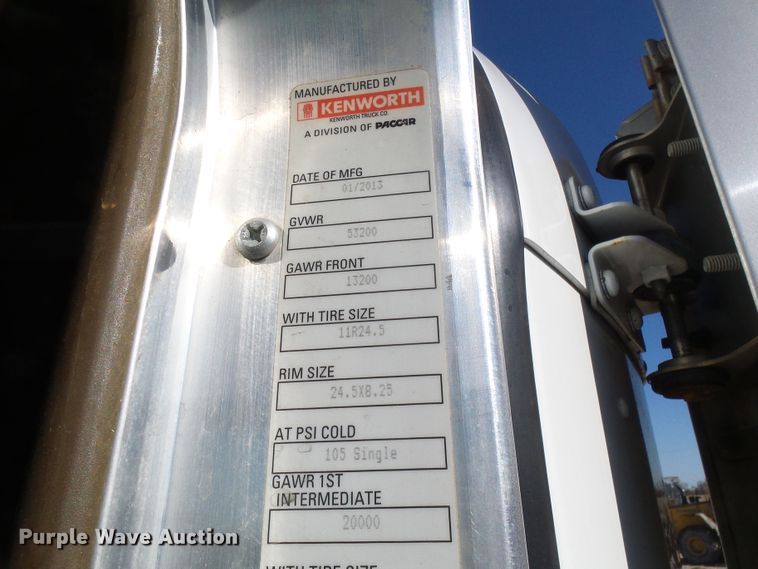 image for item DG2116 2014 Kenworth W900  semi truck