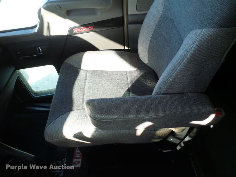 image for item DG2116 2014 Kenworth W900  semi truck