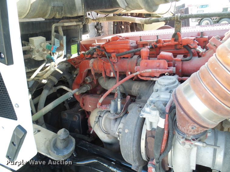 image for item DG2116 2014 Kenworth W900  semi truck