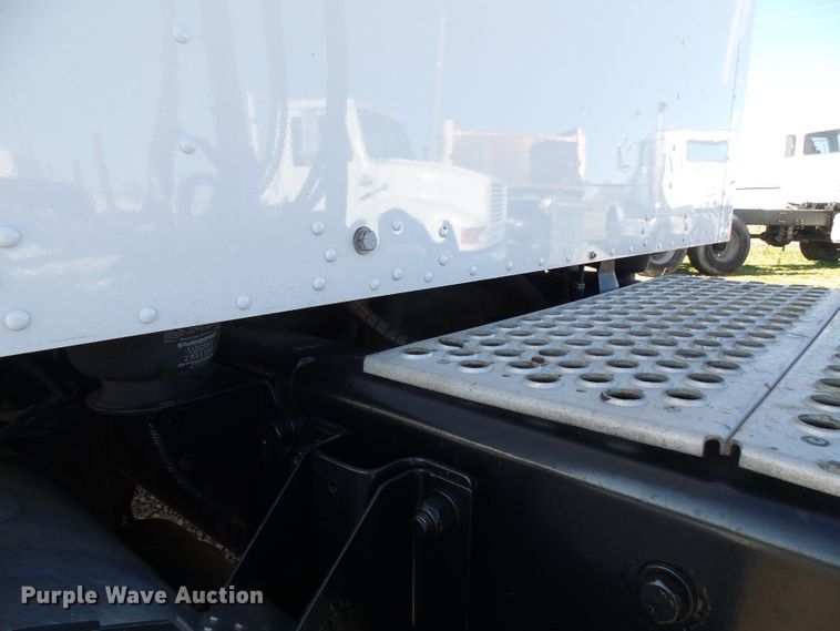 image for item DG2116 2014 Kenworth W900  semi truck