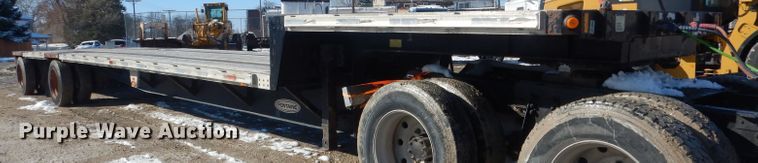image for item DG4655 2004 Fontaine drop deck trailer