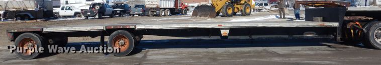 image for item DG4655 2004 Fontaine drop deck trailer