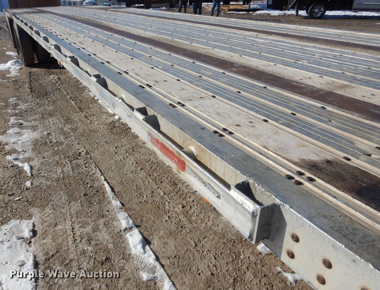 image for item DG4655 2004 Fontaine drop deck trailer