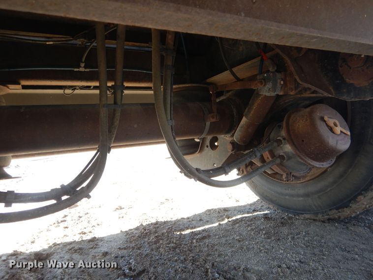 image for item DG4655 2004 Fontaine drop deck trailer