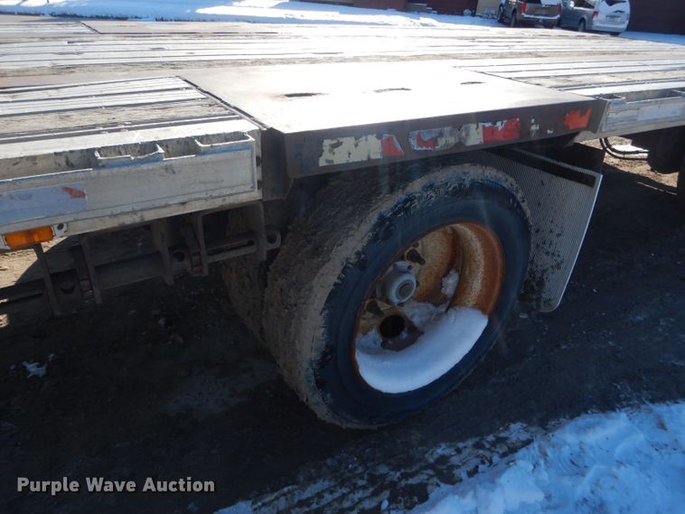 image for item DG4655 2004 Fontaine drop deck trailer