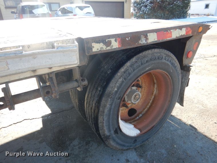 image for item DG4655 2004 Fontaine drop deck trailer