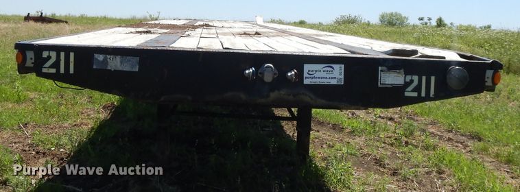 image for item DG7811 2013 Utility Trailer flatbed trailer