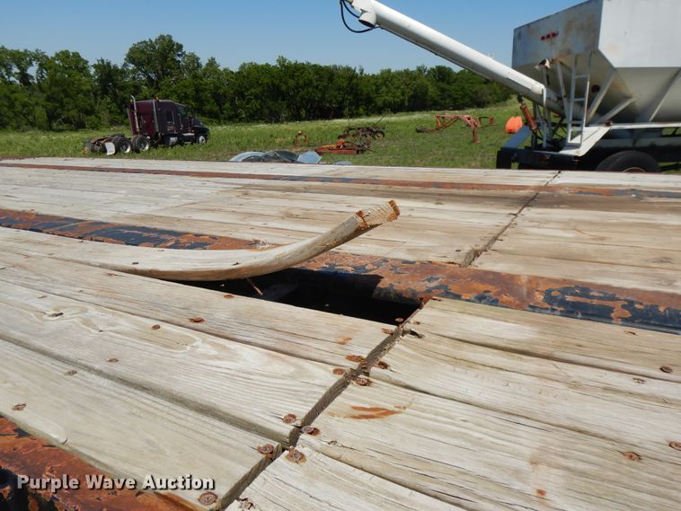 image for item DG7811 2013 Utility Trailer flatbed trailer