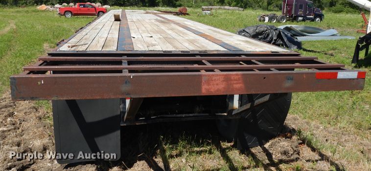 image for item DG7811 2013 Utility Trailer flatbed trailer