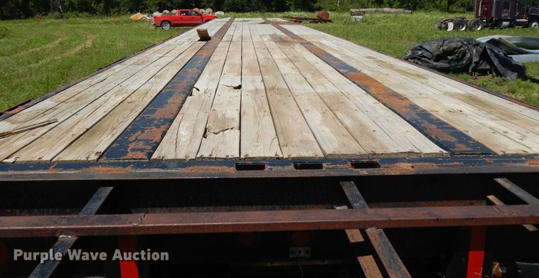 image for item DG7811 2013 Utility Trailer flatbed trailer