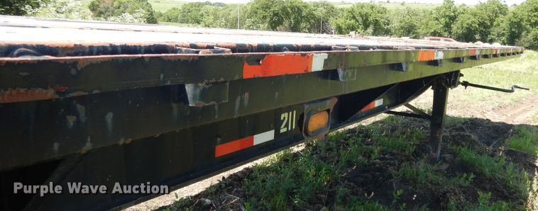 image for item DG7811 2013 Utility Trailer flatbed trailer