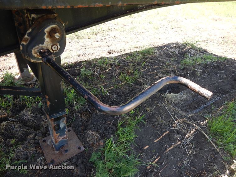 image for item DG7811 2013 Utility Trailer flatbed trailer