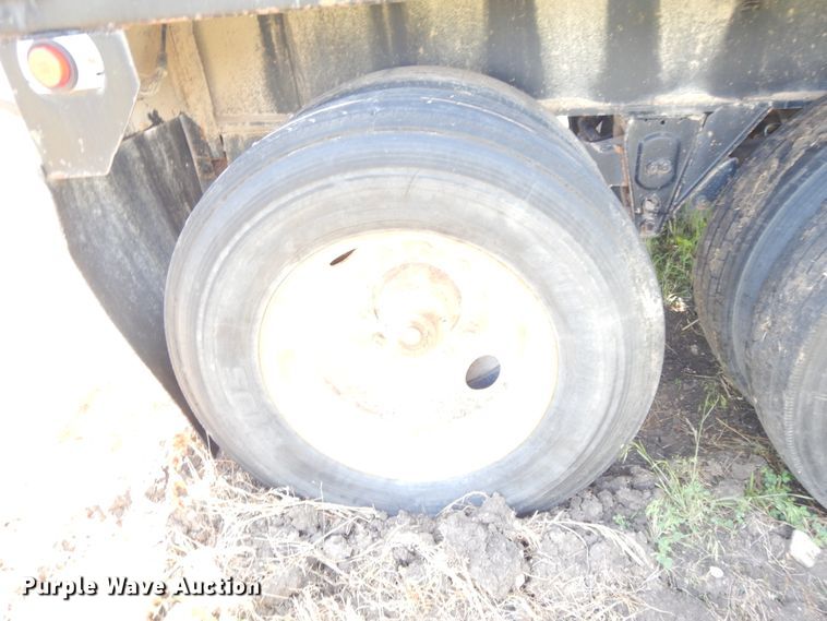 image for item DG7811 2013 Utility Trailer flatbed trailer