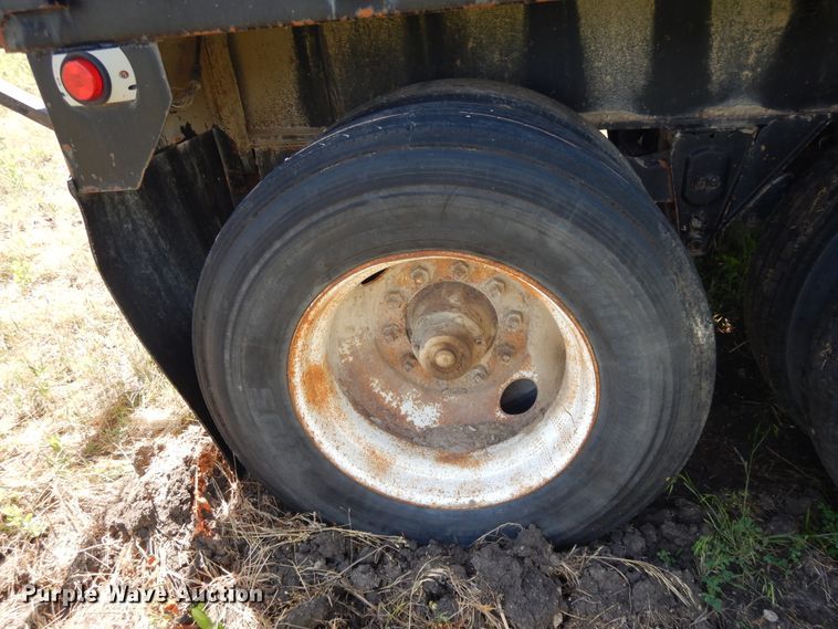 image for item DG7811 2013 Utility Trailer flatbed trailer