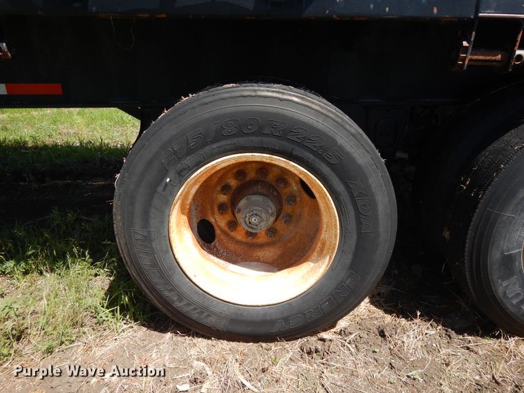 image for item DG7811 2013 Utility Trailer flatbed trailer