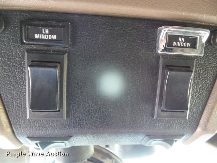 image for item DG8379 2005 Kenworth T800  semi truck