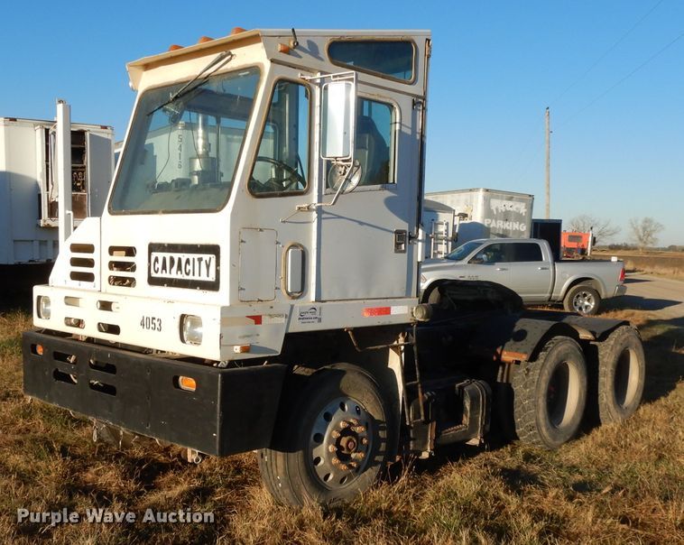 image for item DH3392 2001 Capacity TJ6500T  yard truck