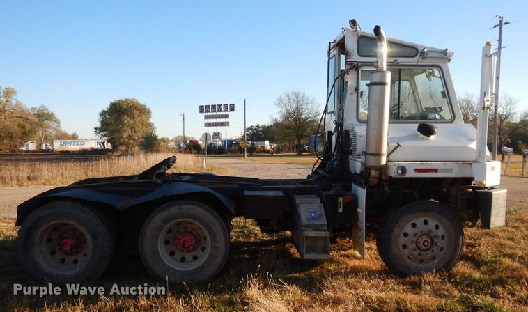 image for item DH3392 2001 Capacity TJ6500T  yard truck