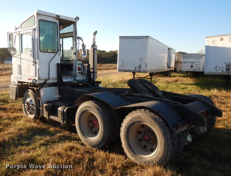 image for item DH3392 2001 Capacity TJ6500T  yard truck