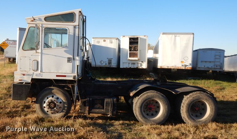 image for item DH3392 2001 Capacity TJ6500T  yard truck