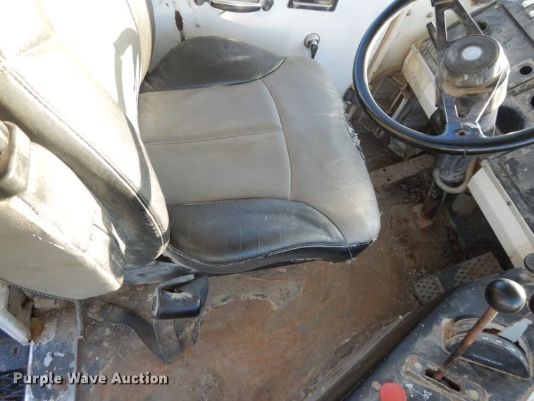 image for item DH3392 2001 Capacity TJ6500T  yard truck