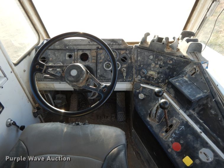 image for item DH3392 2001 Capacity TJ6500T  yard truck