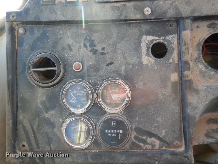 image for item DH3392 2001 Capacity TJ6500T  yard truck