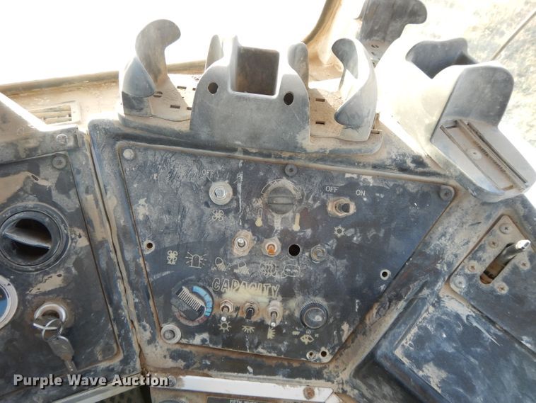 image for item DH3392 2001 Capacity TJ6500T  yard truck