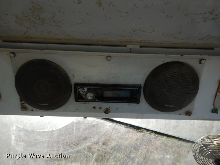 image for item DH3392 2001 Capacity TJ6500T  yard truck