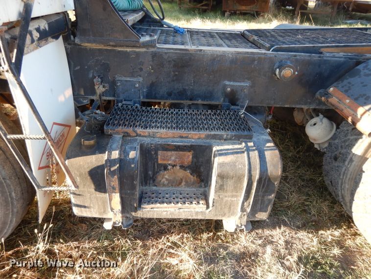 image for item DH3392 2001 Capacity TJ6500T  yard truck