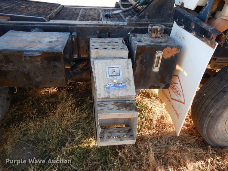 image for item DH3392 2001 Capacity TJ6500T  yard truck