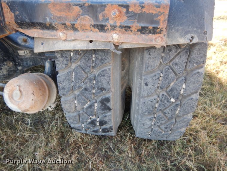 image for item DH3392 2001 Capacity TJ6500T  yard truck