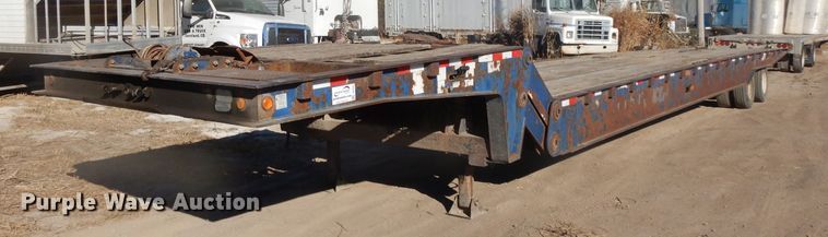 image for item DH3397 2005 Traileze Trail King tilt deck trailer