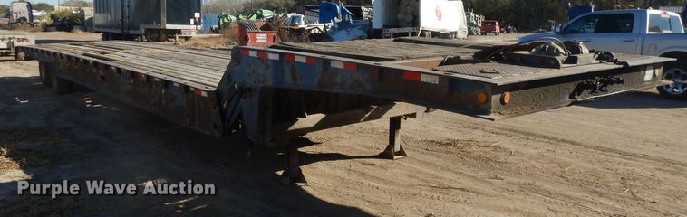 image for item DH3397 2005 Traileze Trail King tilt deck trailer