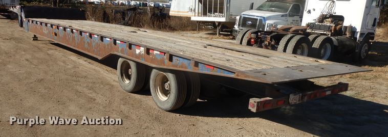 image for item DH3397 2005 Traileze Trail King tilt deck trailer