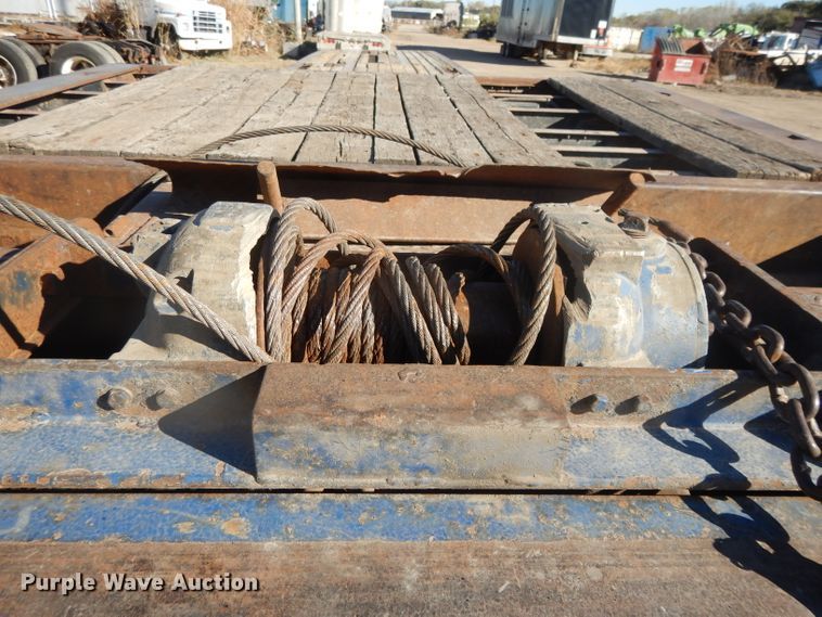 image for item DH3397 2005 Traileze Trail King tilt deck trailer