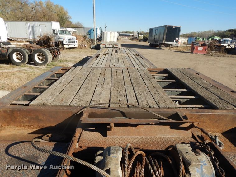 image for item DH3397 2005 Traileze Trail King tilt deck trailer