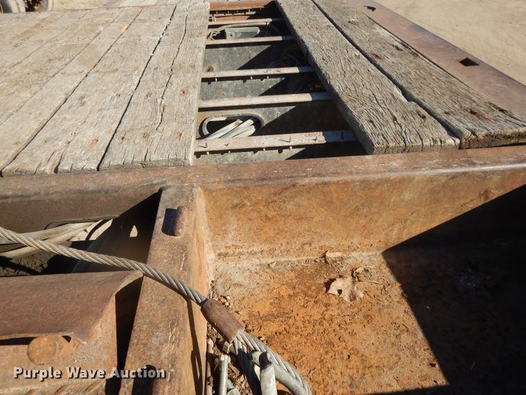 image for item DH3397 2005 Traileze Trail King tilt deck trailer