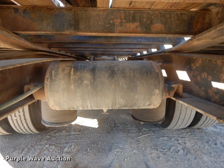 image for item DH3397 2005 Traileze Trail King tilt deck trailer