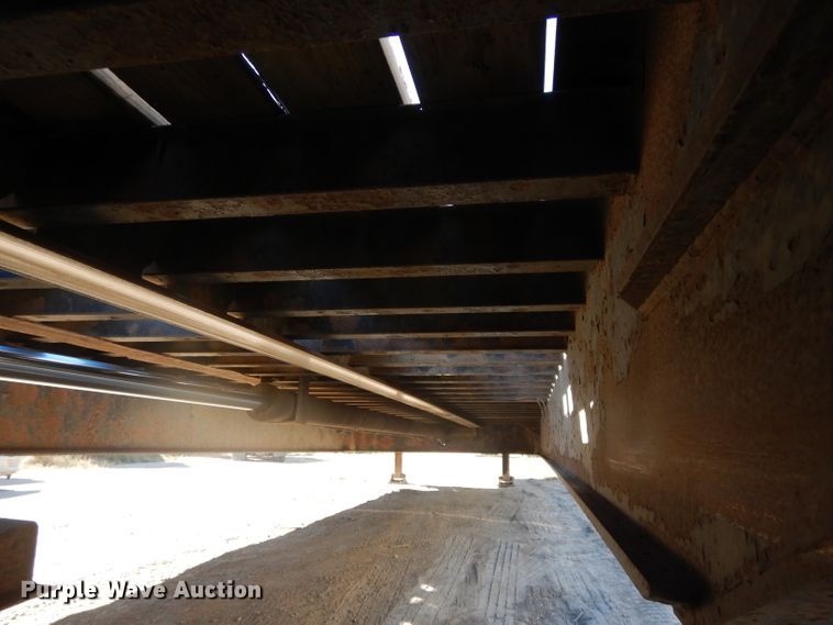 image for item DH3397 2005 Traileze Trail King tilt deck trailer