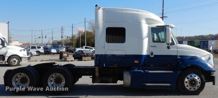 image for item DH3460 2010 International ProStar Premium  semi truck