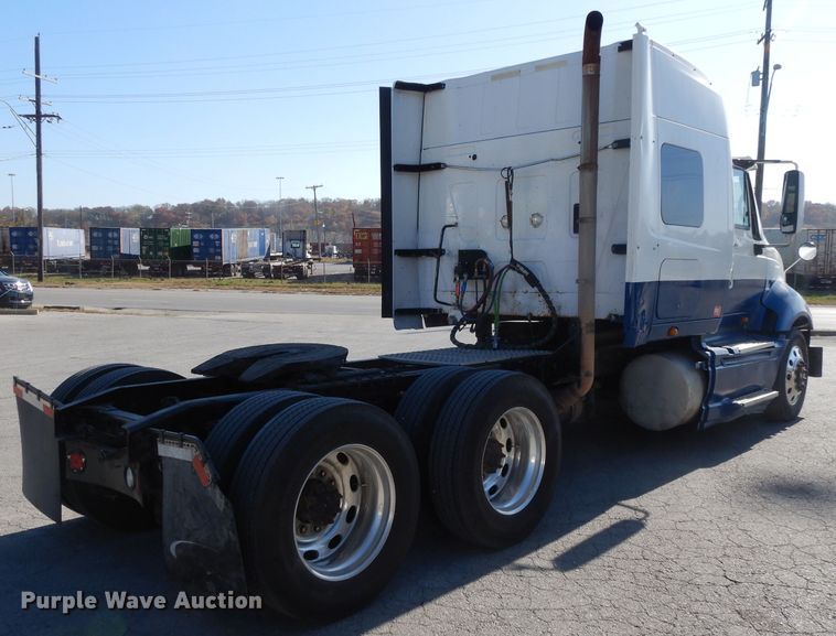 image for item DH3460 2010 International ProStar Premium  semi truck