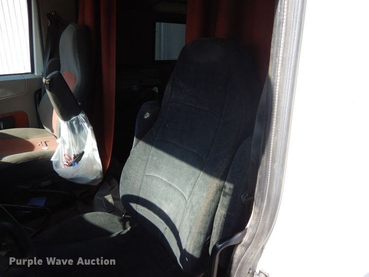 image for item DH3460 2010 International ProStar Premium  semi truck