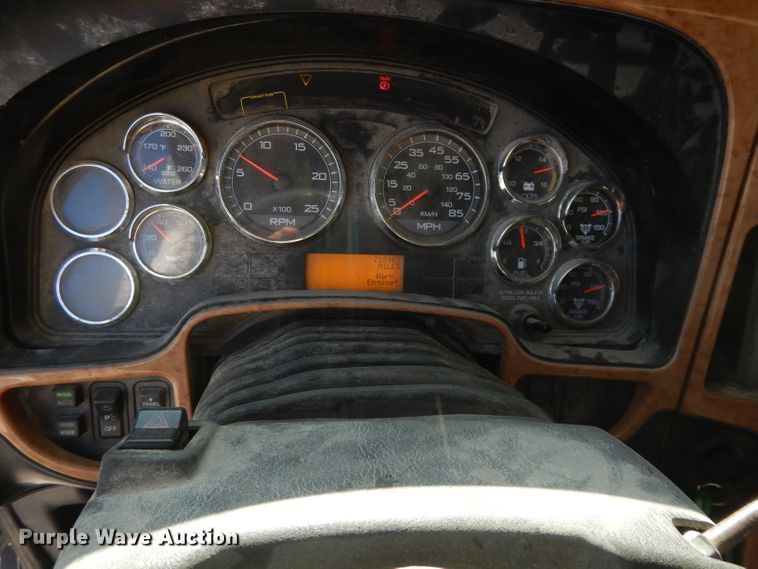 image for item DH3460 2010 International ProStar Premium  semi truck