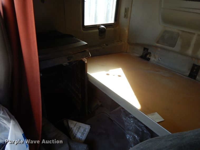 image for item DH3460 2010 International ProStar Premium  semi truck