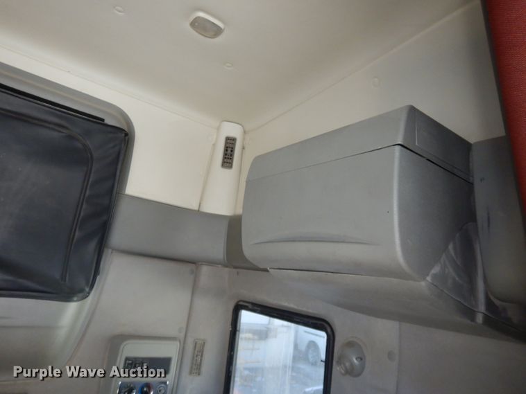 image for item DH3460 2010 International ProStar Premium  semi truck