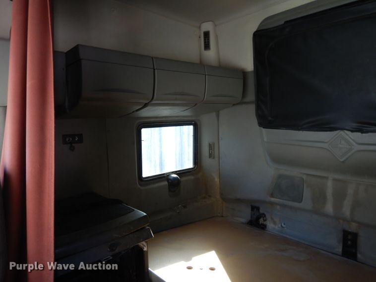 image for item DH3460 2010 International ProStar Premium  semi truck