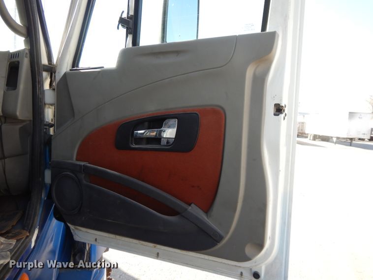 image for item DH3460 2010 International ProStar Premium  semi truck