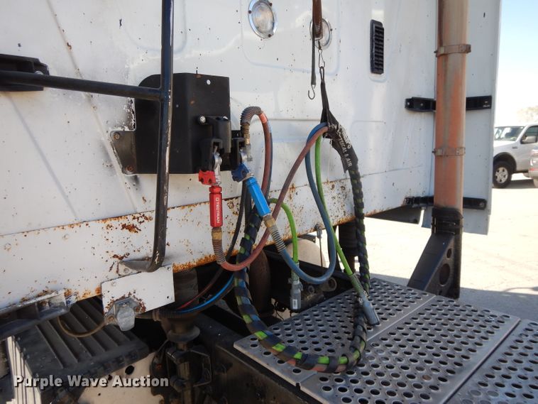 image for item DH3460 2010 International ProStar Premium  semi truck